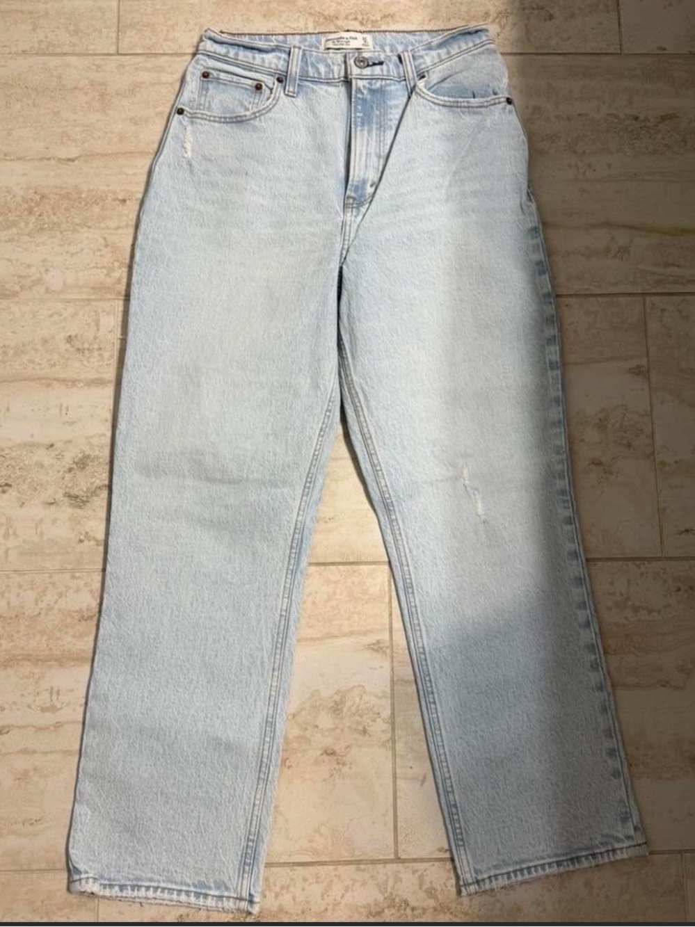 Classic High-Rise Light Wash Women's Jeans